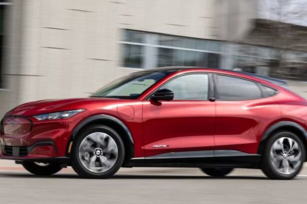 Ford planea lanzar un vehículo eléctrico rentable y asequible