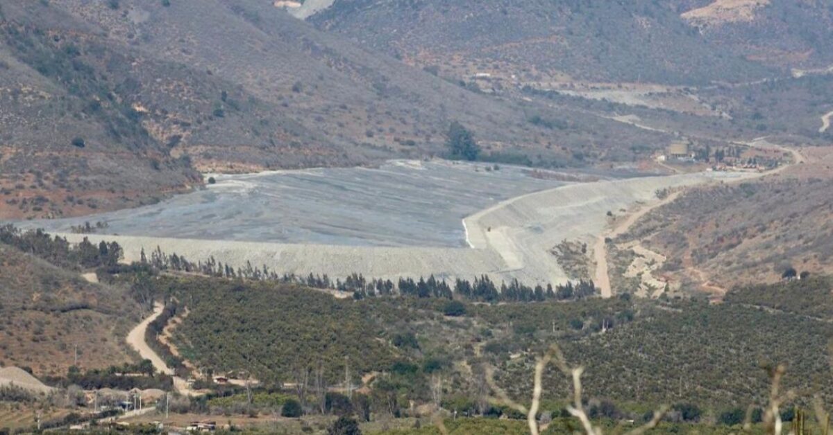 Colapso de relaves mineros y riesgo de contaminación por lluvias en Valparaíso Colapso de relaves mineros y riesgo de contaminación por lluvias en Valparaíso