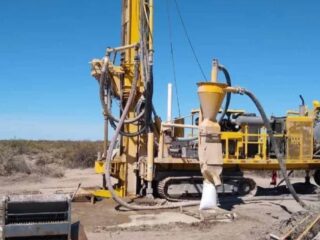 Corredor Americano SA se asocia con Blue Sky Uranium para desarrollar depósito Ivana de Uranio-Vanadio en Amarillo Grande, Argentina.
