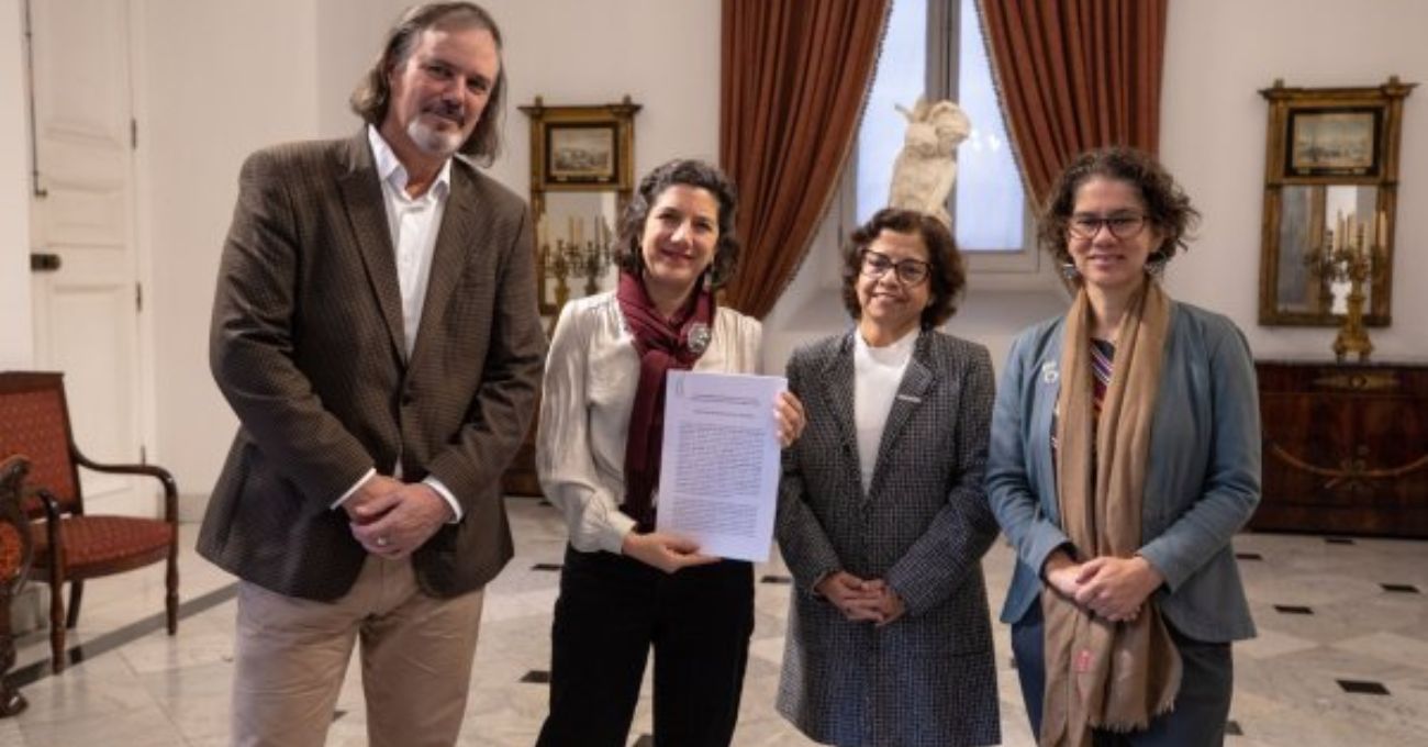 Gobierno firma estatutos para la creación de instituto tecnológico de investigación de litio y salares