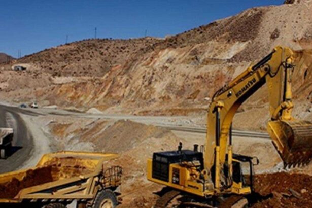 Producción de cobre en Chile en abril: caída en Codelco y Escondida y aumento en Collahuasi.