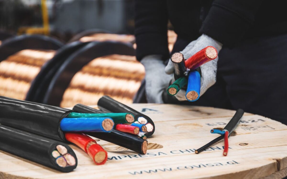 Empresa chilena es pionera y líder en creación de cables de seguridad fabricados 100% con energía renovable Empresa chilena es pionera y líder en creación de cables de seguridad fabricados 100% con energía renovable