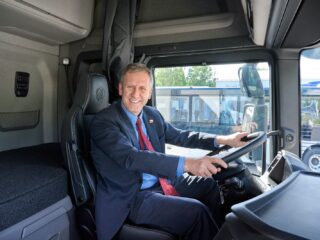 Ministro de Transportes visita casa matriz de Scania en el marco de la Electromovilidad