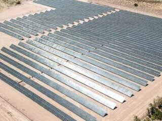 Controversia por propuesta de restringir ingresos a pequeños generadores energéticos