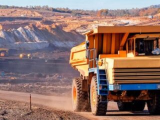 PwC: "Las 40 principales" mineras tendrán US$ 792 mil millones en ingresos este año, 6% menos que en 2023