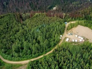 Gobierno de British Columbia respalda proyecto de elementos de tierras raras para tecnologías verdes