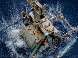 The Metals Company busca licencia para extracción de minerales marinos