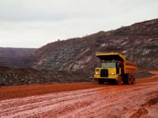 Minrex invierte en proyectos de exploración de oro para desarrollo sostenible