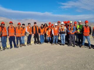 Estudiantes de la Universidad de Atacama visitan Planta Cerrillos de Coemin