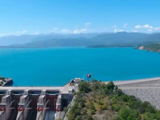 Histórico aumento de la generación hidráulica y energías limpias en Chile