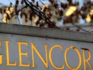 Glencore se prepara para escindir sus activos de carbón en Chile