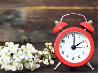 Será antes de Fiestas Patrias: ¿Cuándo se deberá cambiar la hora?