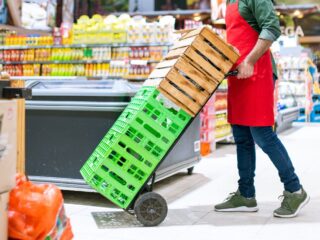 Trabajar en supermercados Cugat: Conoce las ofertas laborales disponibles y cómo postular a ellas