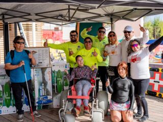 Fundación Collahuasi entregó equipamiento inclusivo para deportes acuáticos en Playa Cavancha