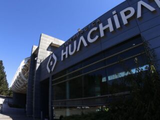 Siderúrgica Huachipato suspende operaciones por difícil situación financiera