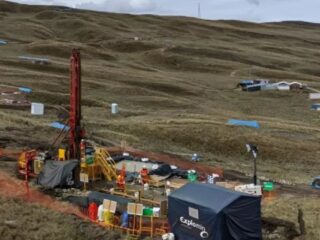 Perú: Barrick inicia exploraciones en zona fronteriza entre Perú y Chile
