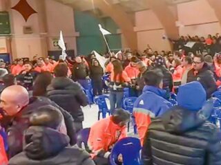 Escondida arriesga pérdidas diarias de hasta US$ 30 millones por huelga y analistas prevén impacto en el precio del cobre