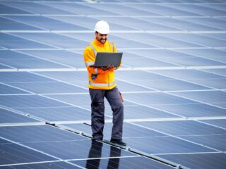 Trabajos en Colbún: Revisa las ofertas laborales en la empresa de energía y cómo postular