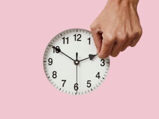 Cambio de hora en Chile 2024: revisa cuándo se deben ajustar los relojes al horario de verano