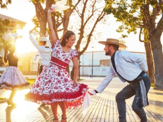 Fiestas Patrias 2024: conoce todas las fondas en Santiago y cuál será la más barata este año