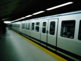Trabaja en el Metro de Santiago con solo 4 requisitos: revisa aquí como postular