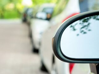 Grabado de patente: revisa los plazos para hacerlo y qué multas se aplican en caso de no cumplir