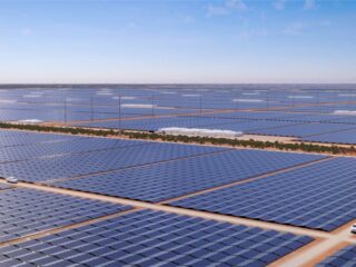 Australia aprueba proyecto de energía solar que supera a la nuclear