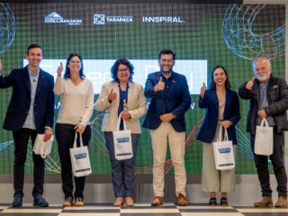 Realizan primer encuentro de innovación educacional para explorar nuevas técnicas de enseñanza a los jóvenes de Tarapacá
