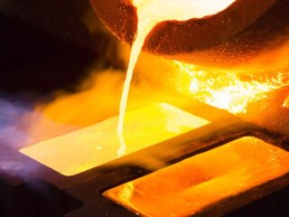 Alza en precio del oro: ¿Hasta dónde llegará su brillo?
