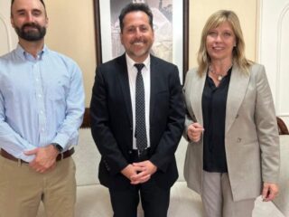 Ejecutivos de Minera Candelaria realizan visita protocolar a Delegado Presidencial de Atacama