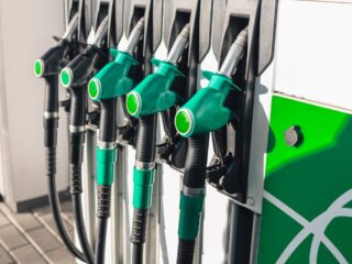 De cuánto será la baja en precios de combustibles para las Fiestas Patrias según el ministro Marcel