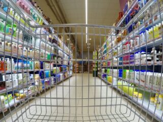 IPC de agosto tuvo un alza de 0,3%: revisa qué productos aumentaron su valor