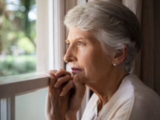 Beneficio de hasta $128.000 para mayores de 55 años: revisa cuáles son los requisitos