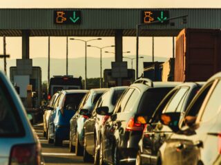 "Peaje a luca" por Fiestas Patrias: Estos son los días, horarios y rutas en que habrá descuentos