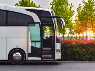 BancoEstado tiene descuentos en pasajes de bus para Fiestas Patrias: Estas son las empresas de transportes con ofertas