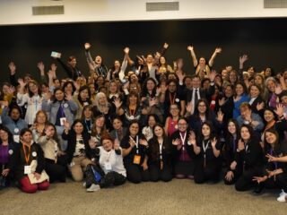 Mujeres de la región de Antofagasta participan en congreso de emprendimiento en Santiago organizado por Freeport-McMoRan