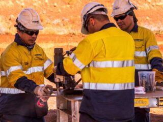Australia: Duratec asegura millonario proyecto de integridad estructural para Rio Tinto