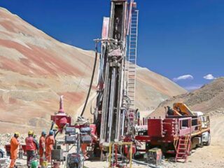 Empresa canadiense obtiene US$ 150 millones para la construcción de una mina de oro en Atacama