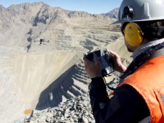 Pese a caída en producción de cobre, Anglo American mantiene proyección para 2024