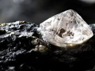 Exploración de kimberlitas en Sudáfrica: enfoque en diamantes de alta calidad
