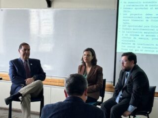 Dictan charla sobre los avances y desafíos de la transición energética en Chile y Magallanes