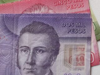 Bonos que se pagan en octubre: revisa con tu RUT acá si recibes algún beneficio