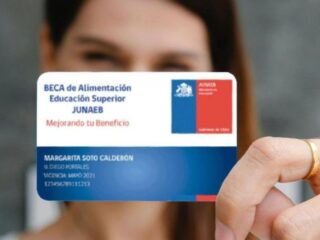 Beca BAES 2025: anuncian aumento del monto en la tarjeta Junaeb para el próximo año