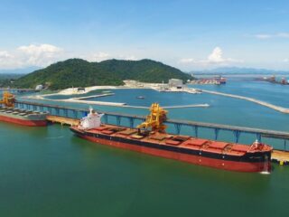 Venta estratégica: Mubadala Capital prepara la venta de puerto y mina en Brasil