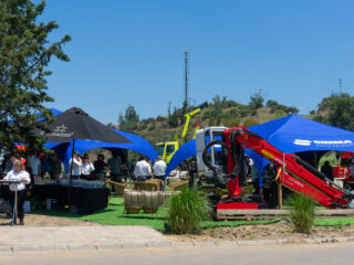 Grupo Simma y Palfinger celebran el primer "Customer Day" en Chile