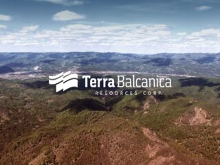 Descubrimiento de depósitos de alto grado en proyecto Viogor-Zanik