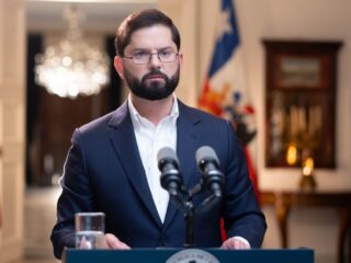 Beca BAES Aumentará a $48.000 en 2025, Anuncia Boric