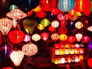 FESILUZ Santiago: Magia Luminosa en Parque Padre Hurtado