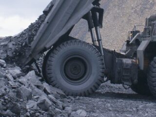 China registra producción récord de carbón en noviembre, impulsando la seguridad energética nacional amidst global challenges