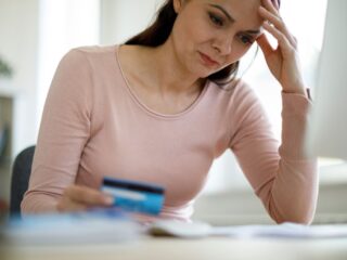 Claves para Entender el Informe Dicom en Chile: Impacto en la Concesión de Créditos y Comparativa con la CMF